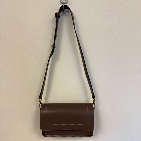 AALLYN Ingrid Crossbody/Shoulder Bag in Wood Berry Brown Leather Feminine Staple - Picture 3 of 16